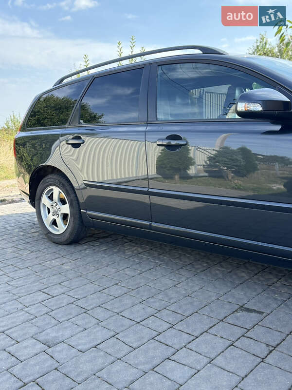 Універсал Volvo V50 2009 в Коломиї