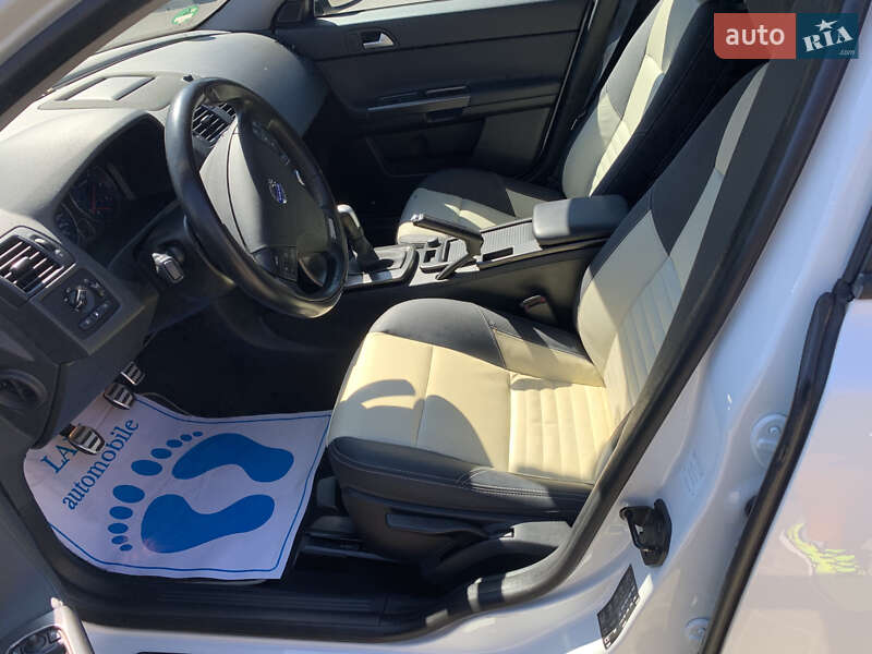 Универсал Volvo V50 2012 в Белой Церкви