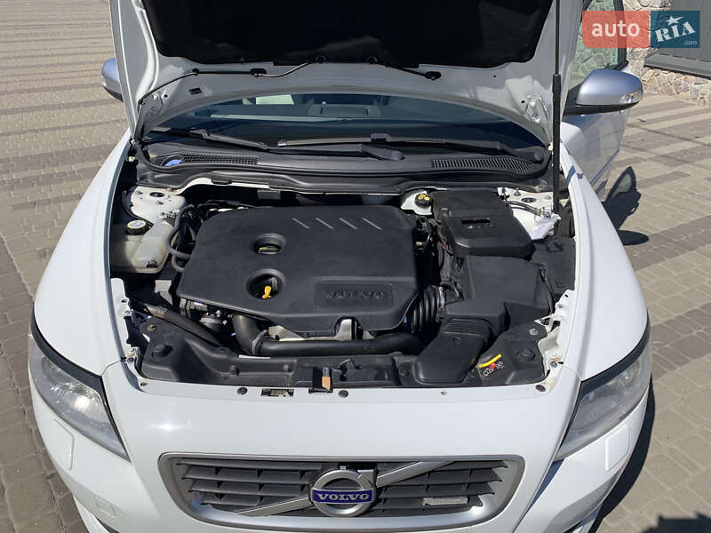 Универсал Volvo V50 2012 в Белой Церкви