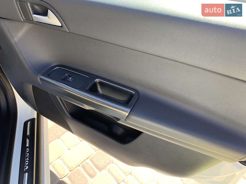 Универсал Volvo V50 2012 в Белой Церкви
