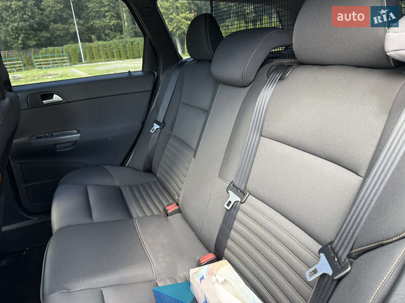 Універсал Volvo V50 2010 в Рівному