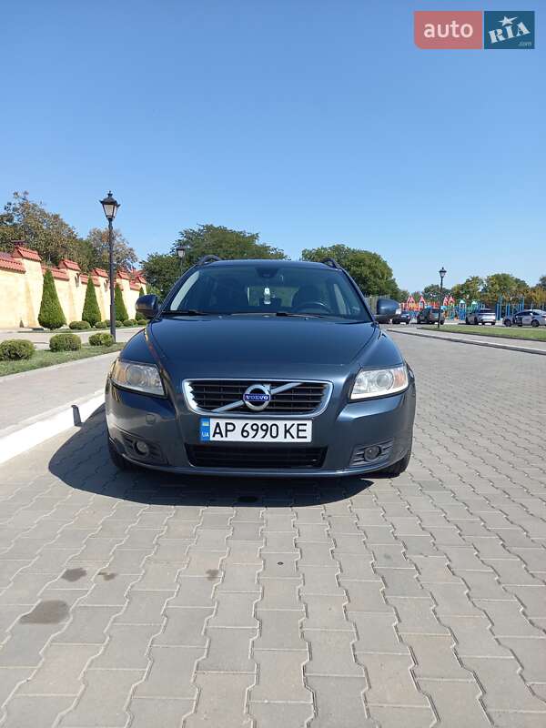 Volvo V50 2011