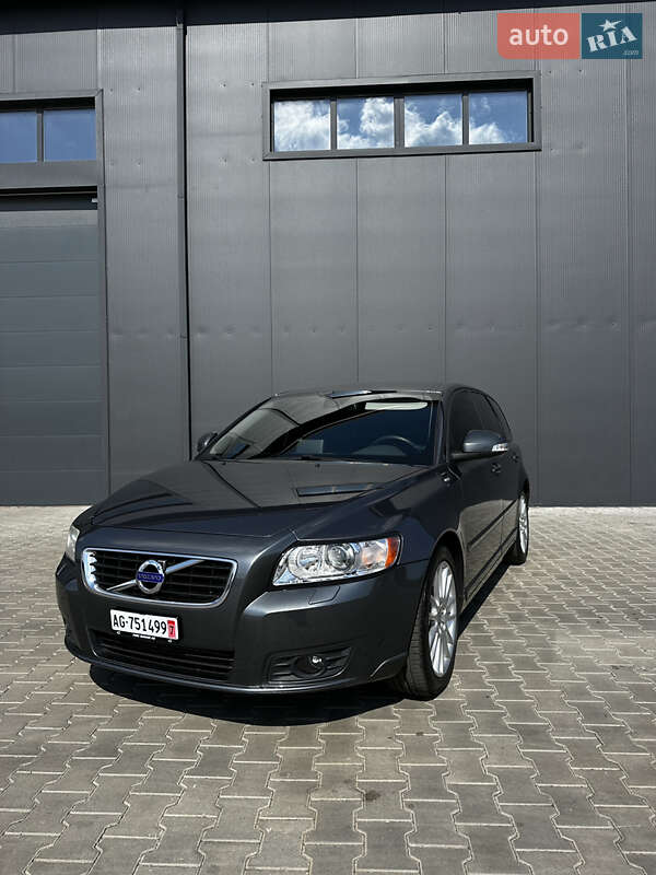 Универсал Volvo V50 2011 в 