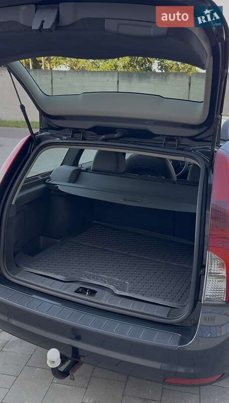 Универсал Volvo V50 2008 в Стрые фото 21 Универсал Volvo V50 2008 в Стрые