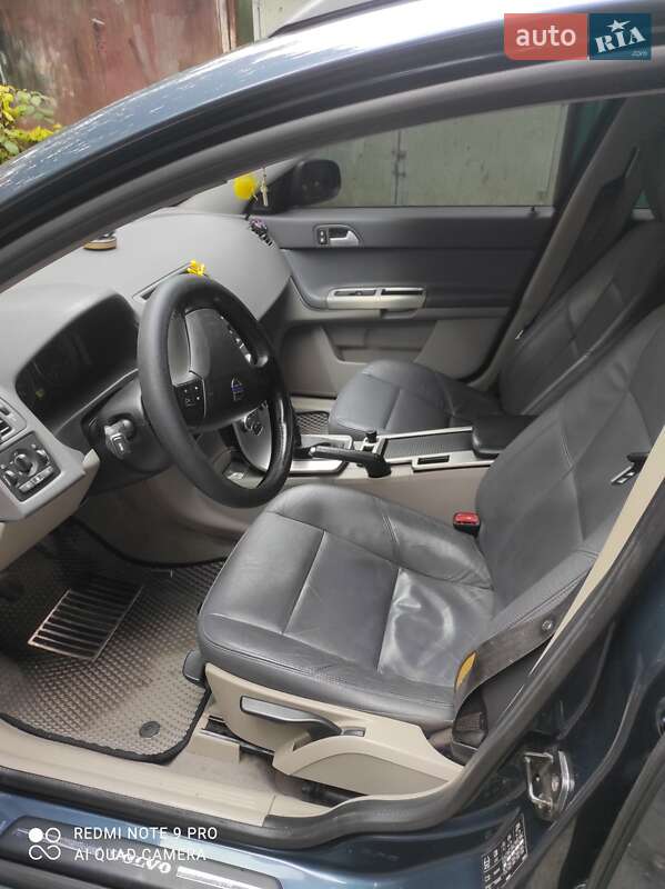 Універсал Volvo V50 2008 в Львові