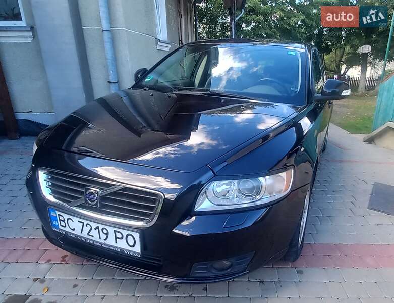 Volvo V50 2009