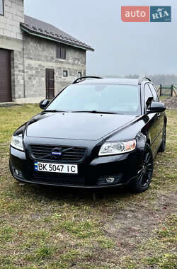Універсал Volvo V50 2011 в Сарнах