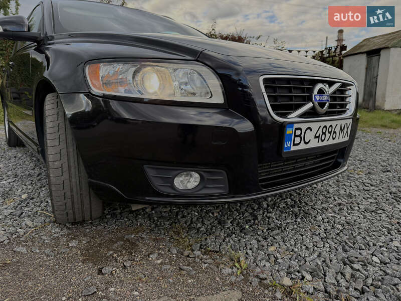 Универсал Volvo V50 2011 в Дрогобыче
