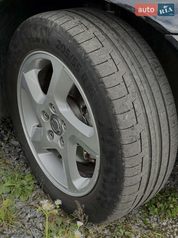 Универсал Volvo V50 2011 в Дрогобыче