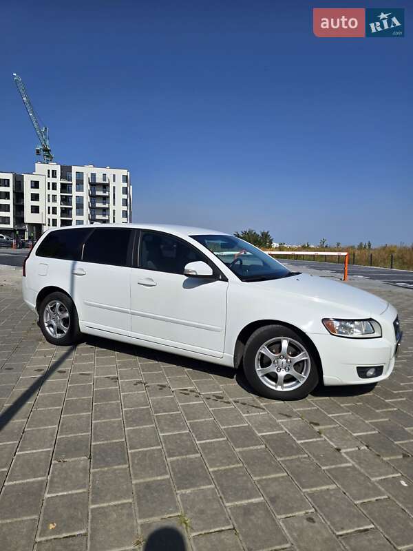 Универсал Volvo V50 2012 в Ровно