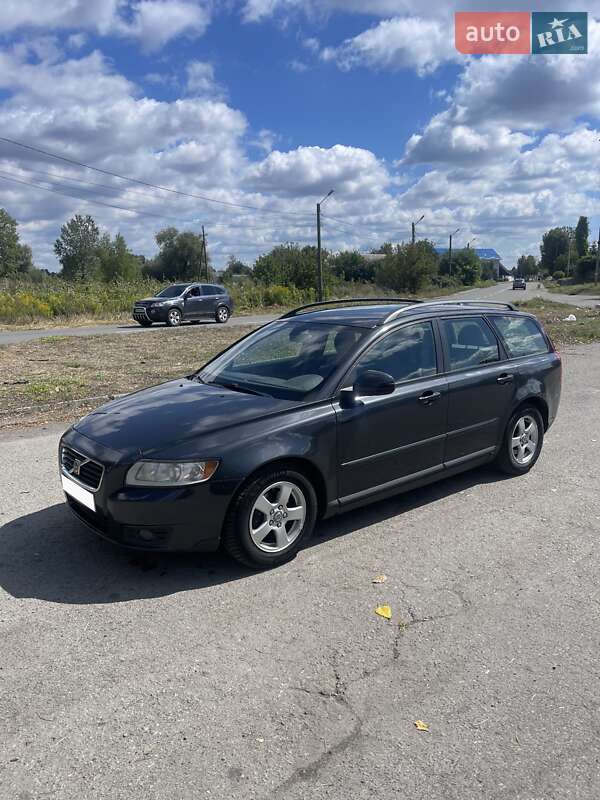 Универсал Volvo V50 2010 в 