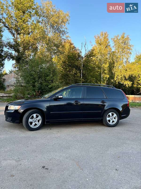 Універсал Volvo V50 2009 в Старому Самборі