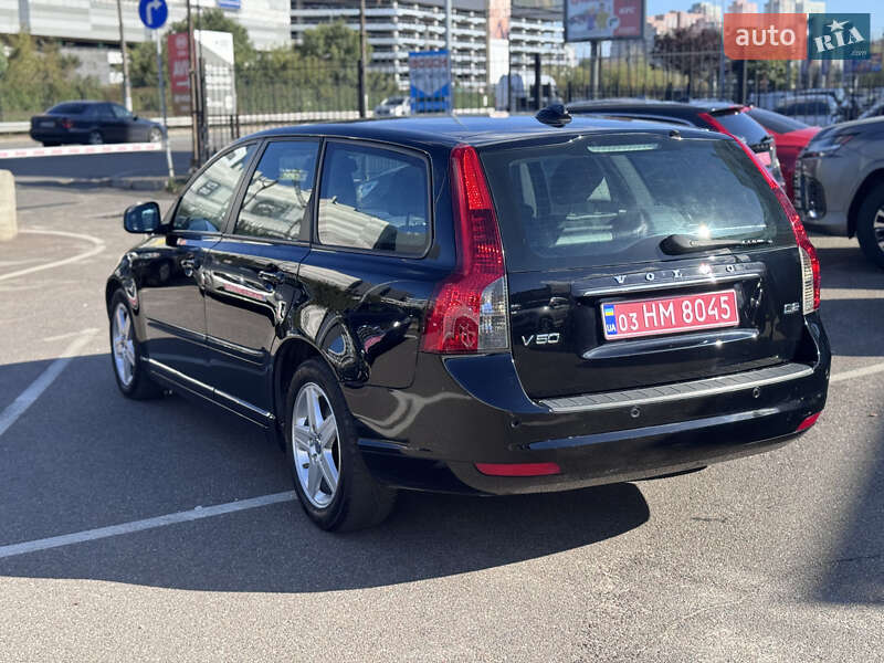 Универсал Volvo V50 2012 в Киеве