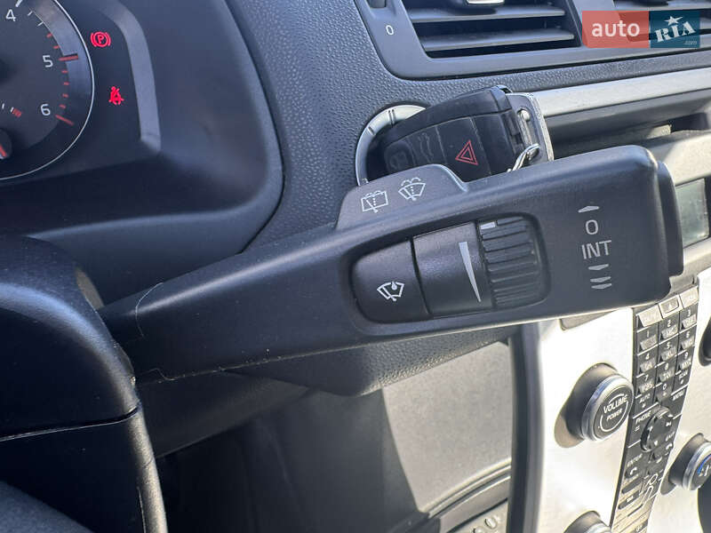 Универсал Volvo V50 2012 в Киеве