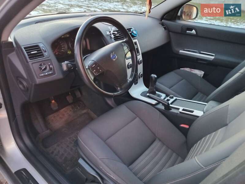 Універсал Volvo V50 2011 в Почаєві фото 6 Універсал Volvo V50 2011 в Почаєві