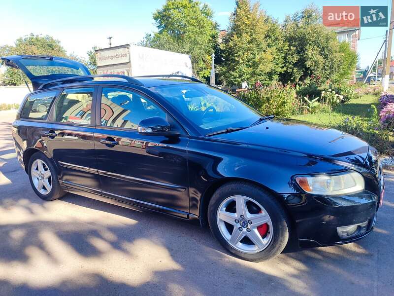 Универсал Volvo V50 2010 в Кролевце