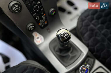 Универсал Volvo V50 2004 в 