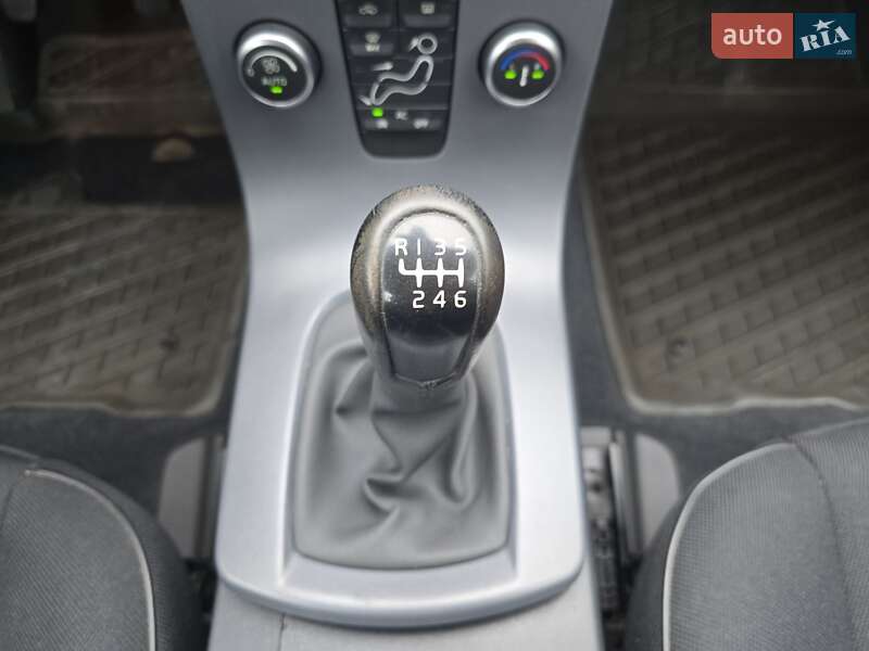 Универсал Volvo V50 2011 в Ковеле