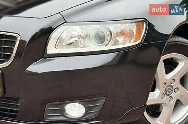 Универсал Volvo V50 2012 в 