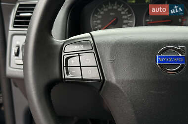 Универсал Volvo V50 2012 в 