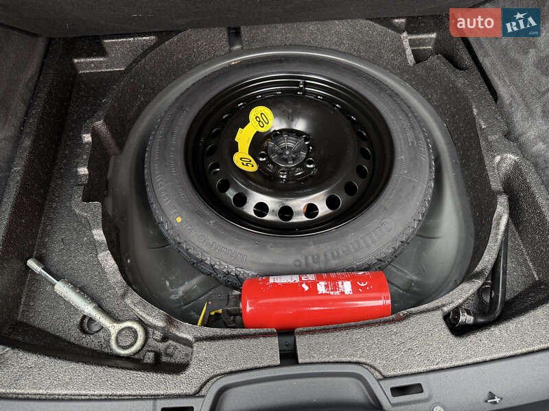 Универсал Volvo V50 2012 в Стрые