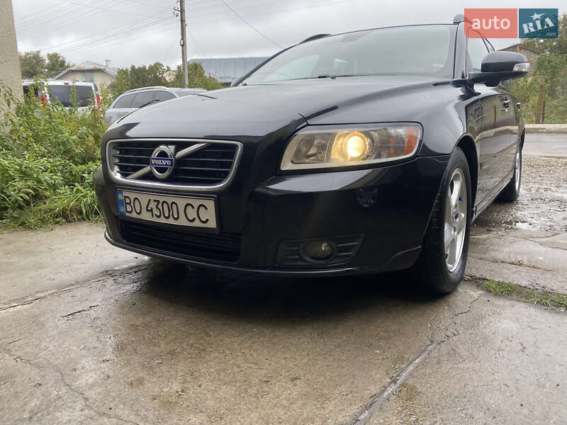 Volvo V50 2010