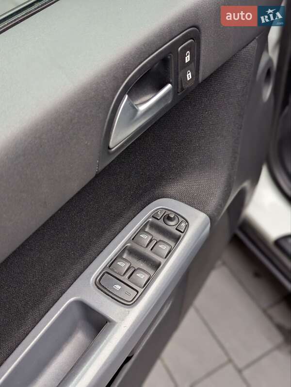 Универсал Volvo V50 2011 в Дубно фото 13 Универсал Volvo V50 2011 в Дубно