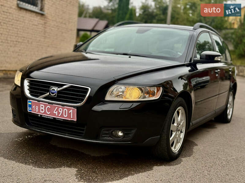 Volvo V50 2009