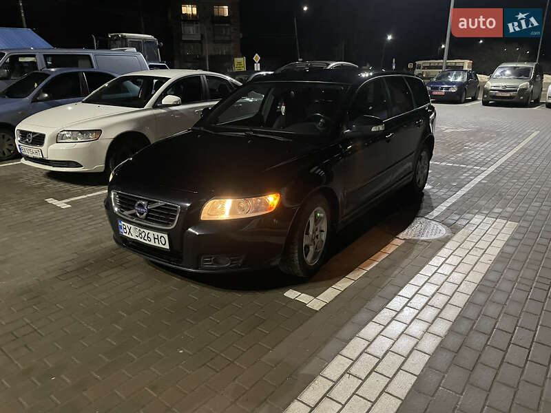 Універсал Volvo V50 2010 в Хмельницькому