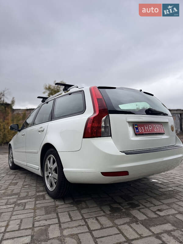 Универсал Volvo V50 2012 в Сумах фото 3 Универсал Volvo V50 2012 в Сумах