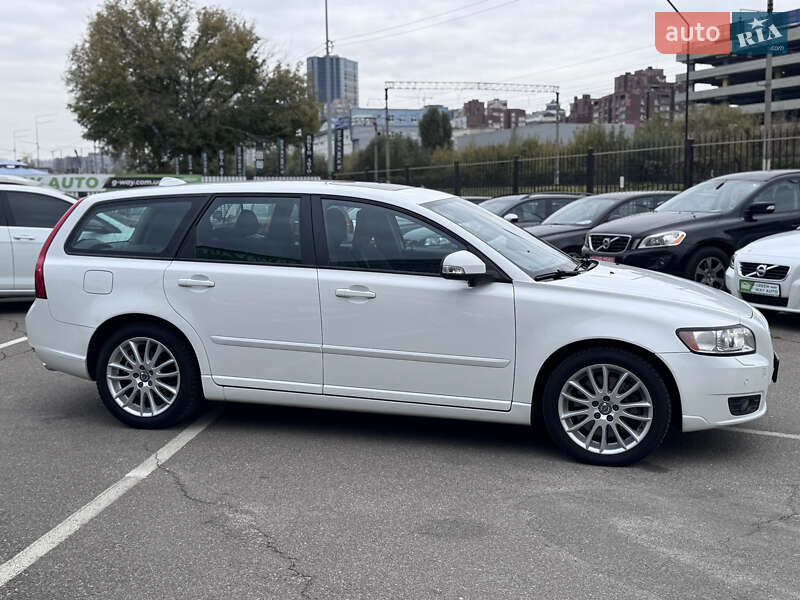 Універсал Volvo V50 2011 в Києві