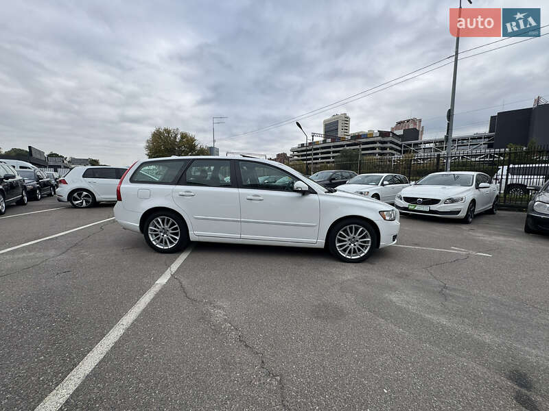 Універсал Volvo V50 2011 в Києві