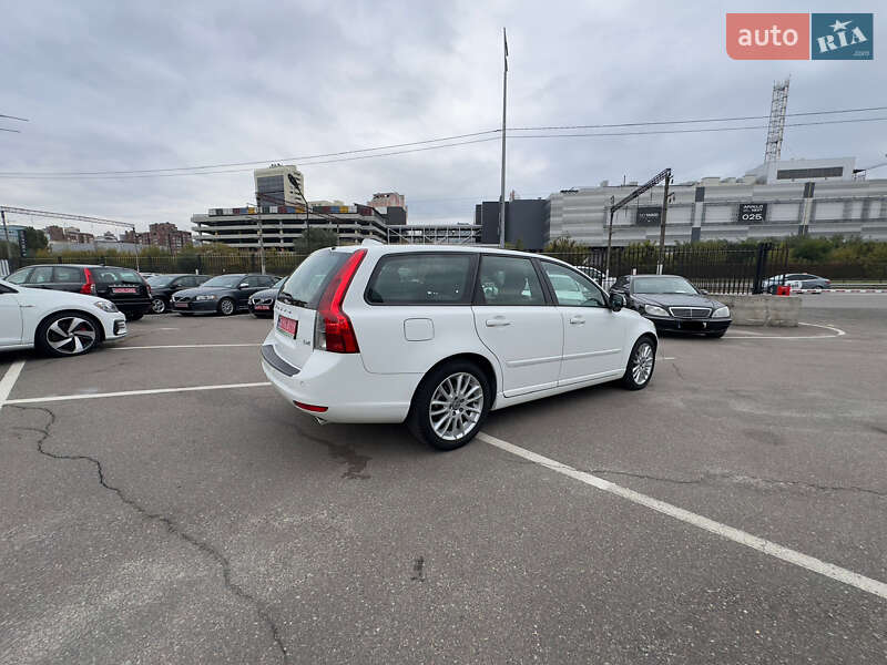 Універсал Volvo V50 2011 в Києві