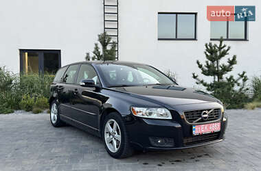 Універсал Volvo V50 2010 в  фото 5 Універсал Volvo V50 2010 в