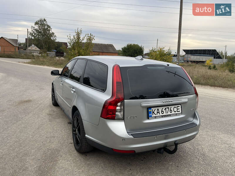Универсал Volvo V50 2008 в Ахтырке