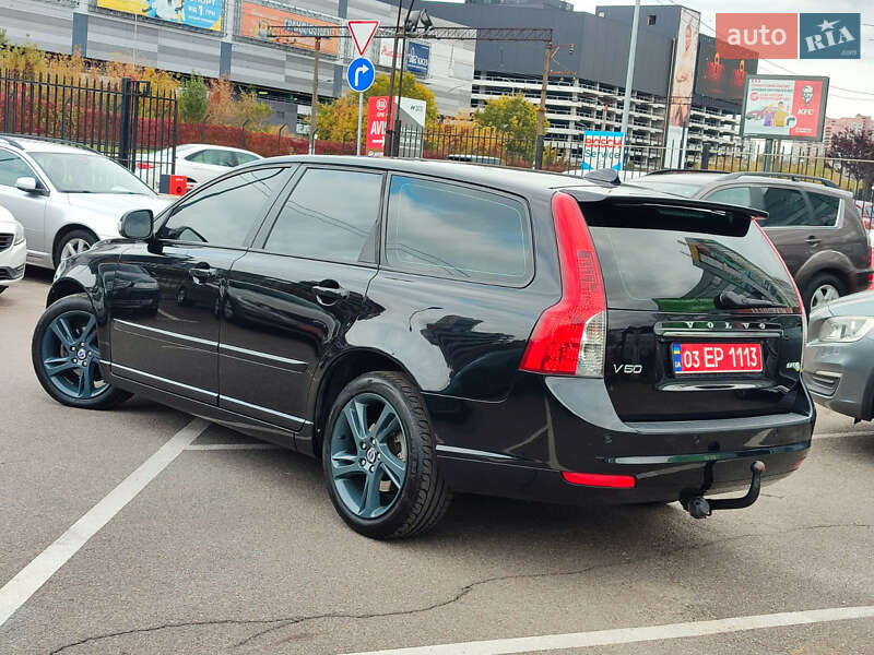 Универсал Volvo V50 2012 в Киеве