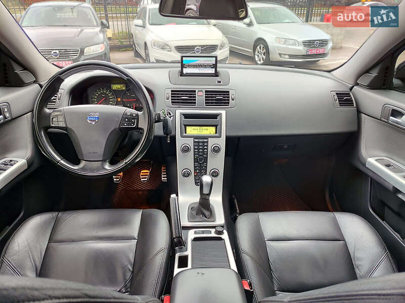 Универсал Volvo V50 2012 в Киеве