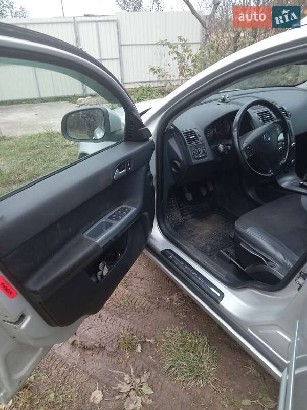 Универсал Volvo V50 2011 в Калуше фото 8 Универсал Volvo V50 2011 в Калуше