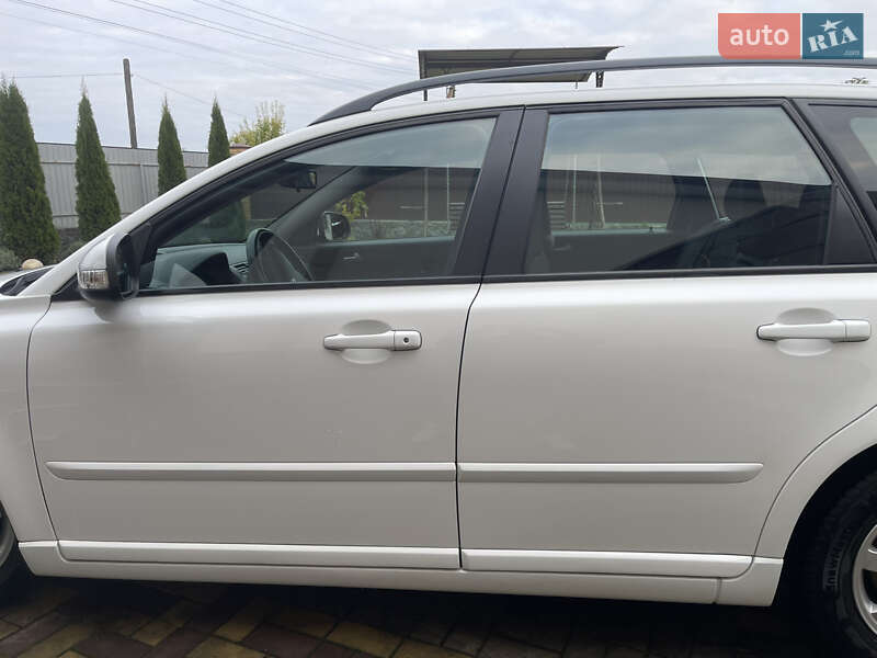 Универсал Volvo V50 2010 в Шепетовке фото 50 Универсал Volvo V50 2010 в Шепетовке