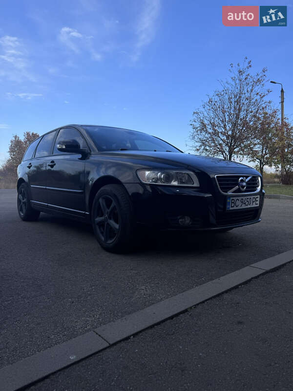 Универсал Volvo V50 2011 в Краматорске