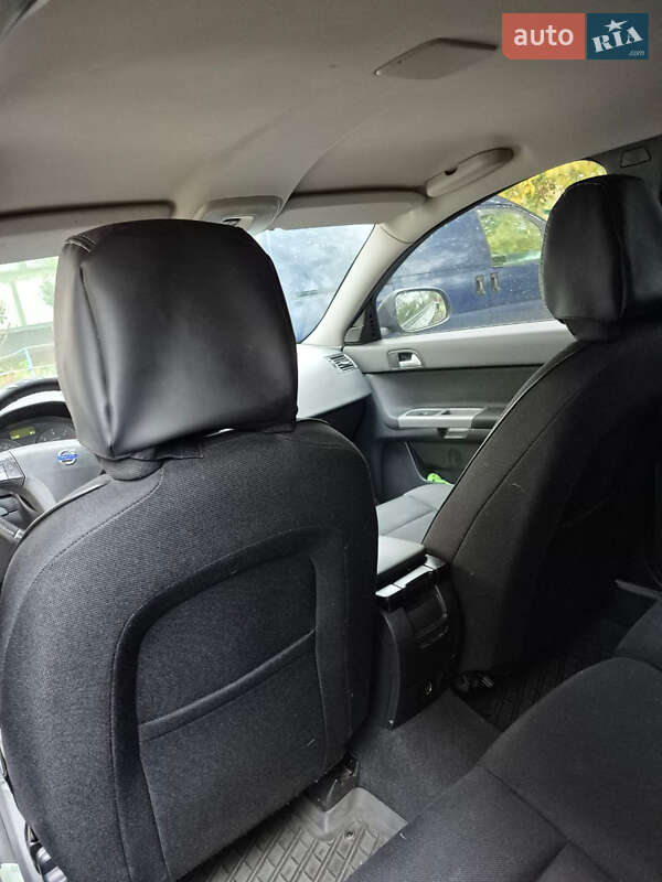 Универсал Volvo V50 2010 в Шепетовке фото 18 Универсал Volvo V50 2010 в Шепетовке