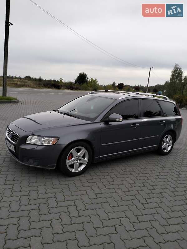 Універсал Volvo V50 2010 в Коломиї