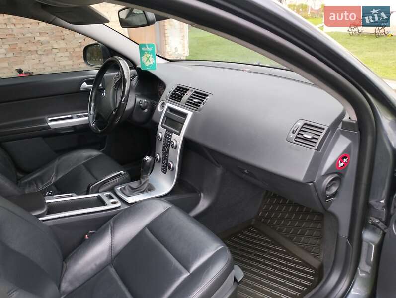 Універсал Volvo V50 2010 в Коломиї
