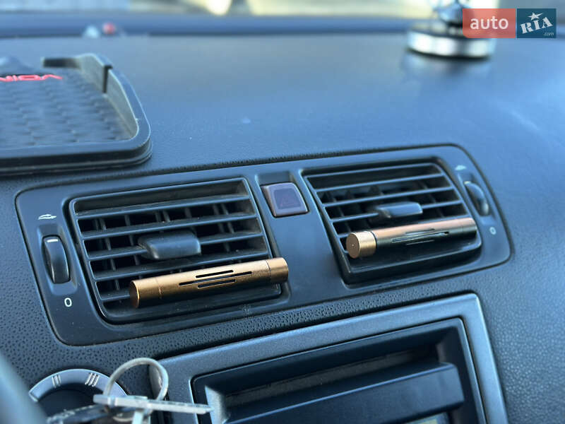 Универсал Volvo V50 2004 в Дрогобыче