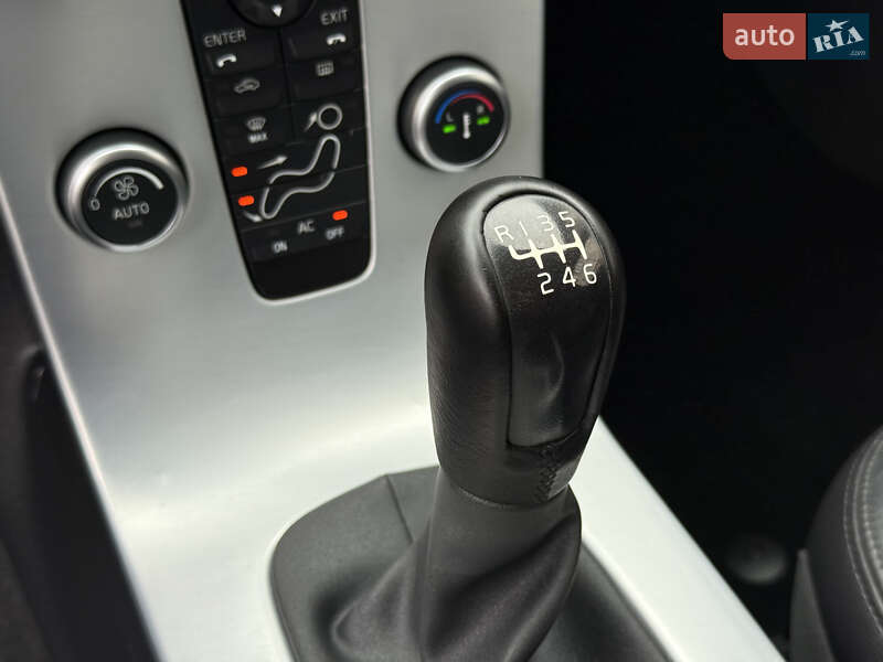 Универсал Volvo V50 2012 в Стрые фото 62 Универсал Volvo V50 2012 в Стрые