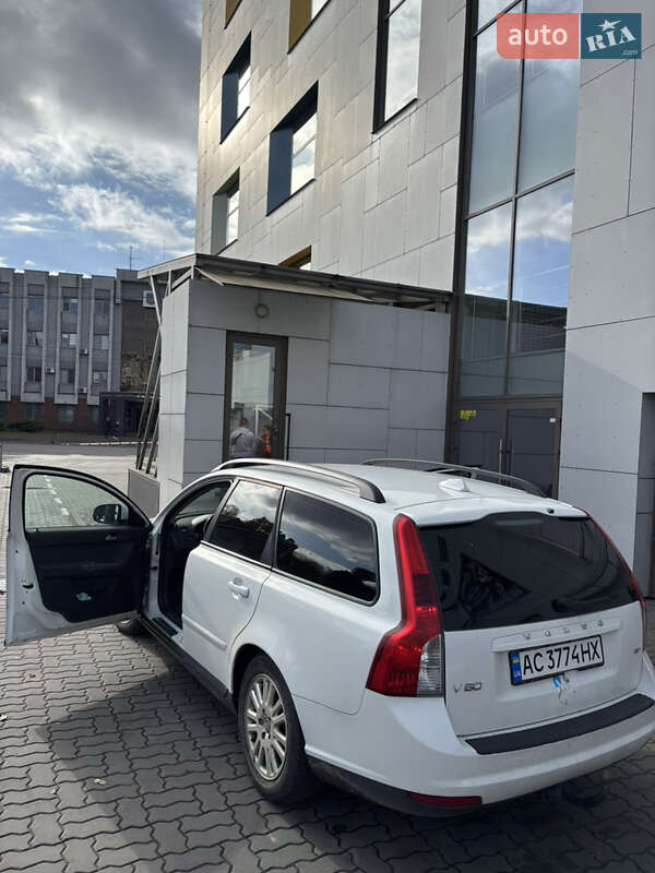 Універсал Volvo V50 2009 в Луцьку