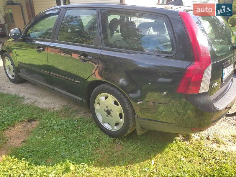 Универсал Volvo V50 2009 в Косове фото 13 Универсал Volvo V50 2009 в Косове