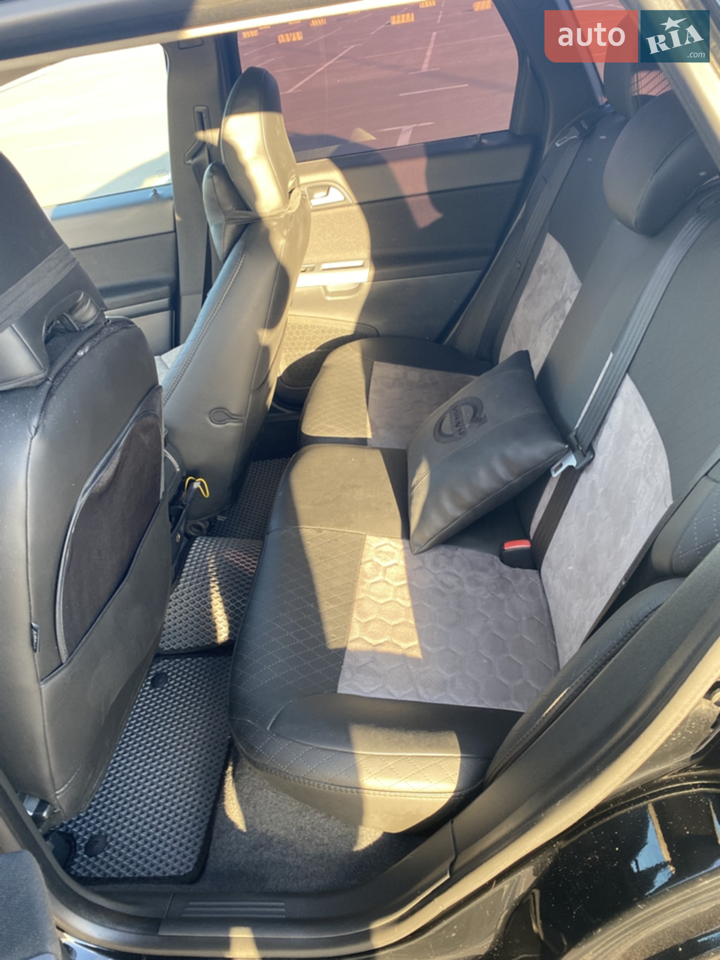 2010 Volvo V50 - мініатюра 9