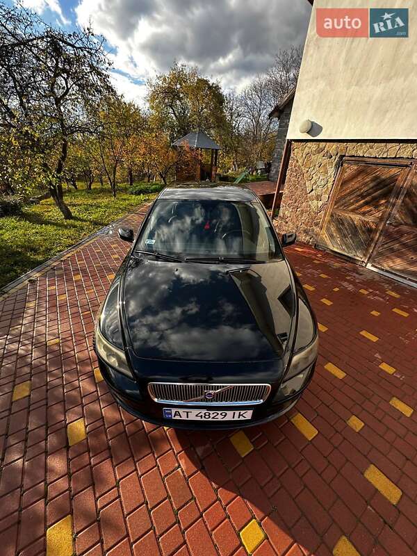 Универсал Volvo V50 2004 в Отынии фото 13 Универсал Volvo V50 2004 в Отынии