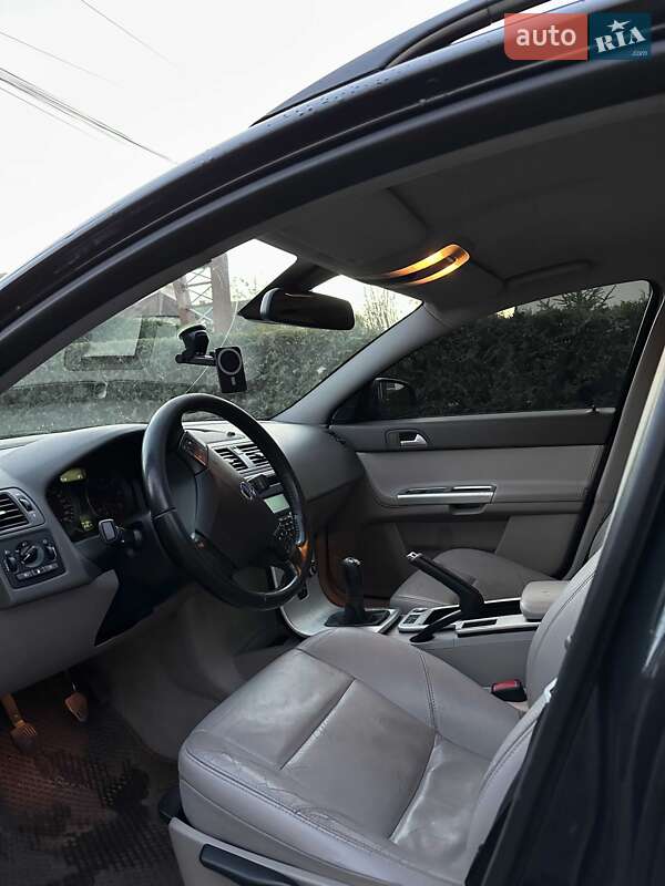 Универсал Volvo V50 2010 в Жовкве